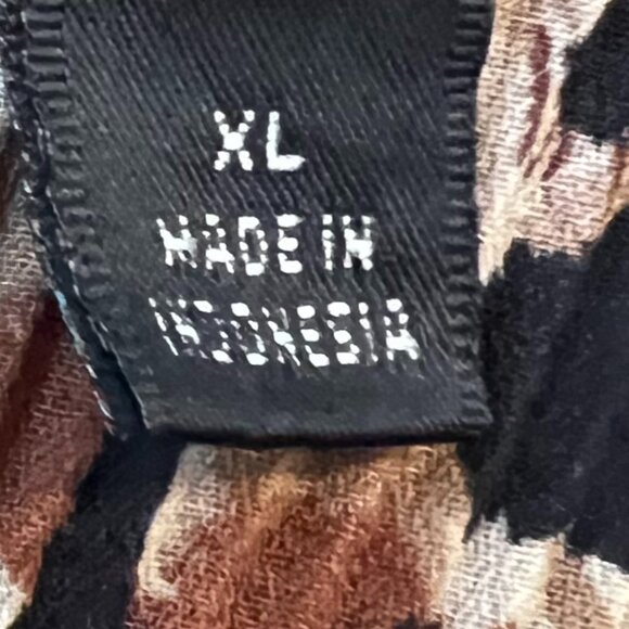 Essentials by Milano pleated Animal Print Blouse XL Ruffled Bell Sleeves Elegant - Picture 5 of 12